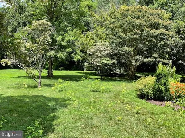 $7,500 | 9716 The Corral Drive, Potomac, MD 20854