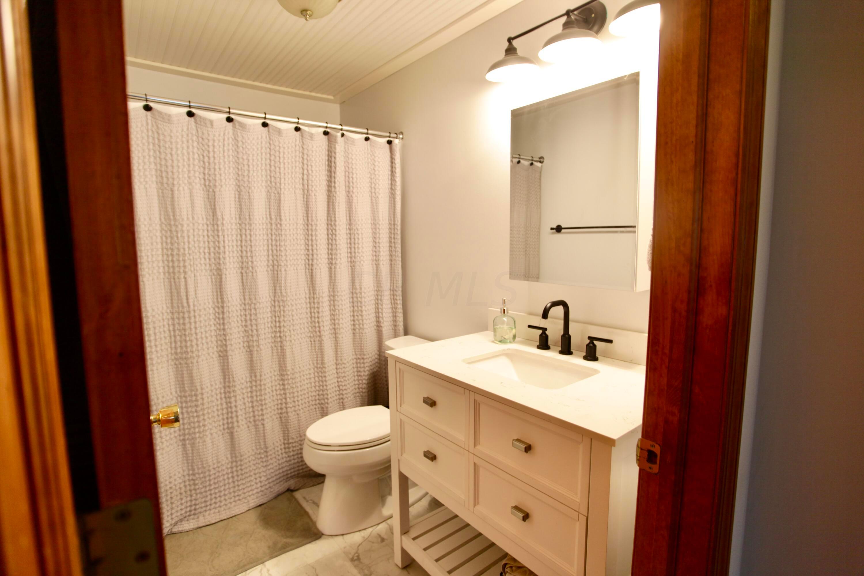 593 Mowrer Road Circleville, OH 43113 - Photo 8 of 20 DADD7336-98B6-43EC-9F1C-7A83C27BFEC2_1_2