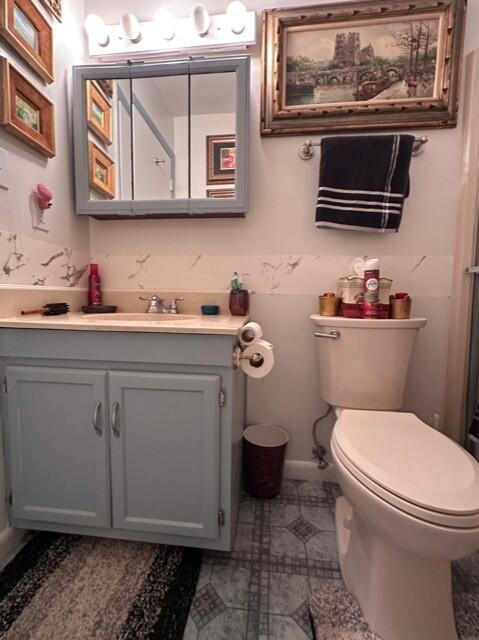 102 Keswick Farm Road Troutville, VA 24175 - Photo 26 of 29 a bathroom with a toilet a sink and dishwasher