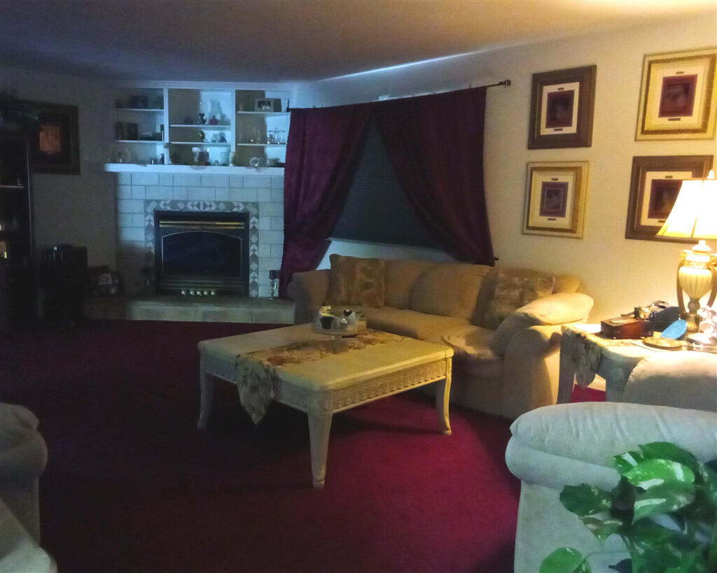 102 Keswick Farm Road Troutville, VA 24175 - Photo 4 of 6 201916livingrm_201916_S