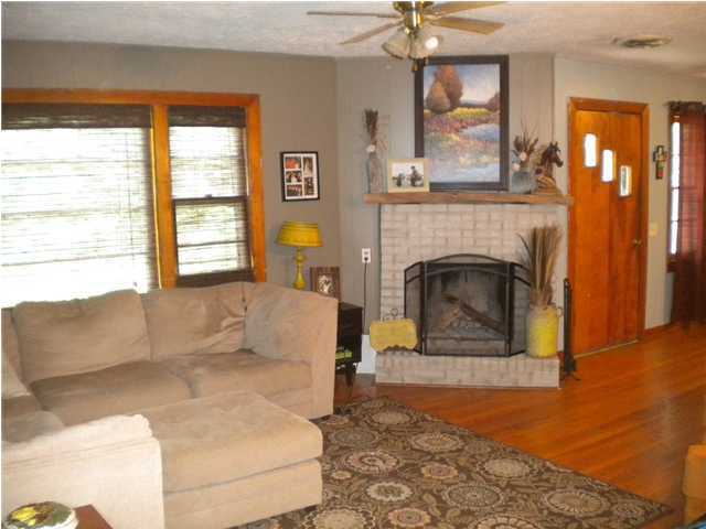 1145 Stump Ridge Road Brandon, MS 39047 - Photo 6 of 17 Living Room