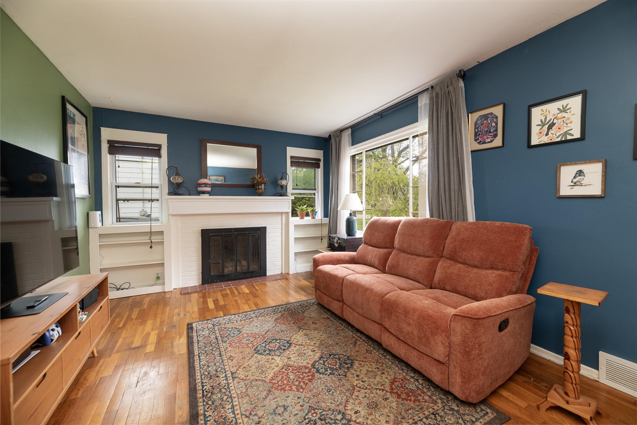 2022 Paddington Road Kalamazoo, MI 49001 - Photo 4 of 37