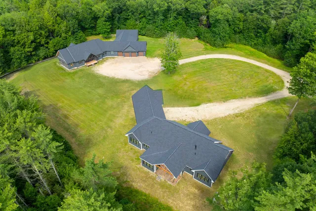 $3,900,000 | 400 Gulf Road, Dover, NH 03820