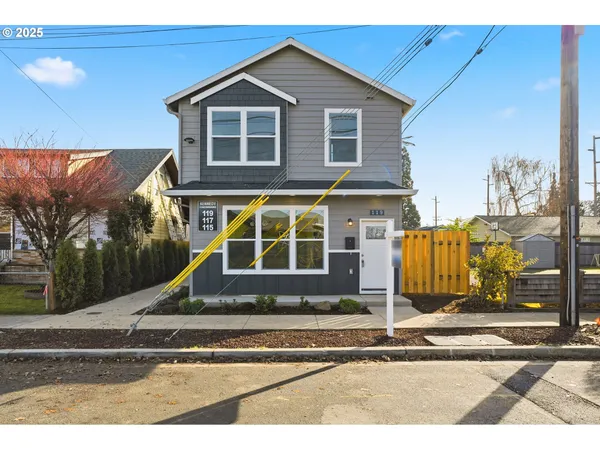 $379,900 | 119 East Jersey Street, Gladstone, OR 97027