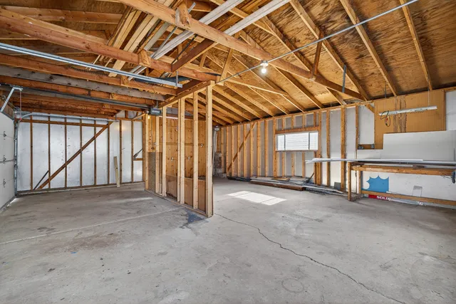 $279,900 | 639 Dunbar Street, Beecher, IL 60401