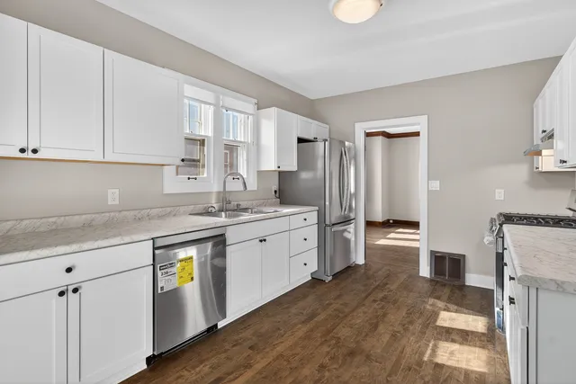 $279,900 | 639 Dunbar Street, Beecher, IL 60401