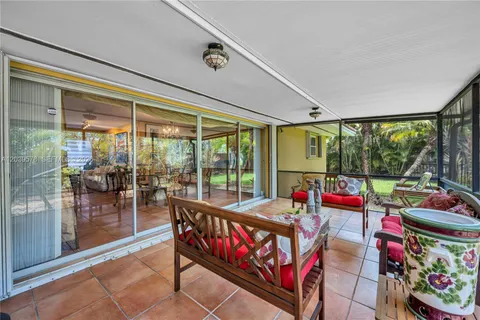 $1,150,000 | 8701 Southwest 87th Court, Miami, FL 33173