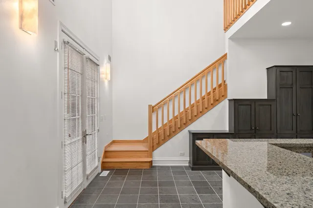 $2,275,000 | 219 Crabapple Lane, Valparaiso, IN 46383