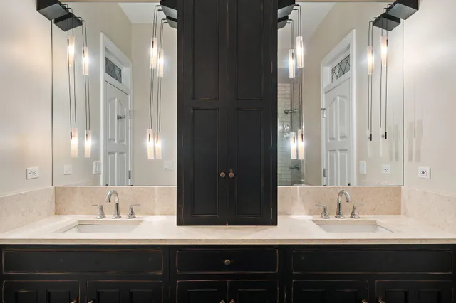 $2,275,000 | 219 Crabapple Lane, Valparaiso, IN 46383