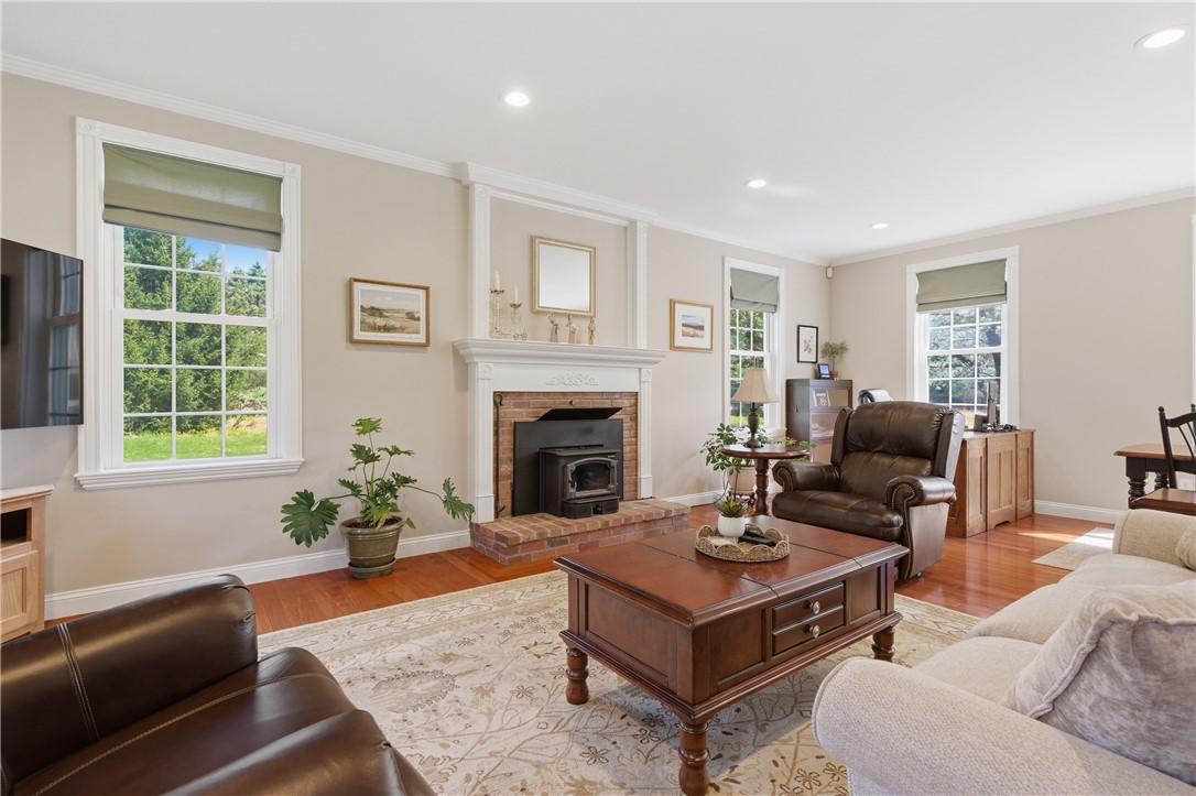 23 Whipple Road Glocester, RI 02814 - Photo 14 of 47