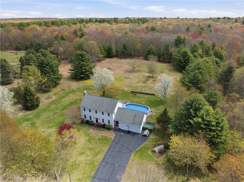 23 Whipple Road Glocester, RI 02814 - Photo 3 of 47