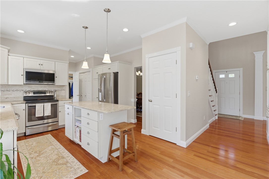 23 Whipple Road Glocester, RI 02814 - Photo 8 of 47