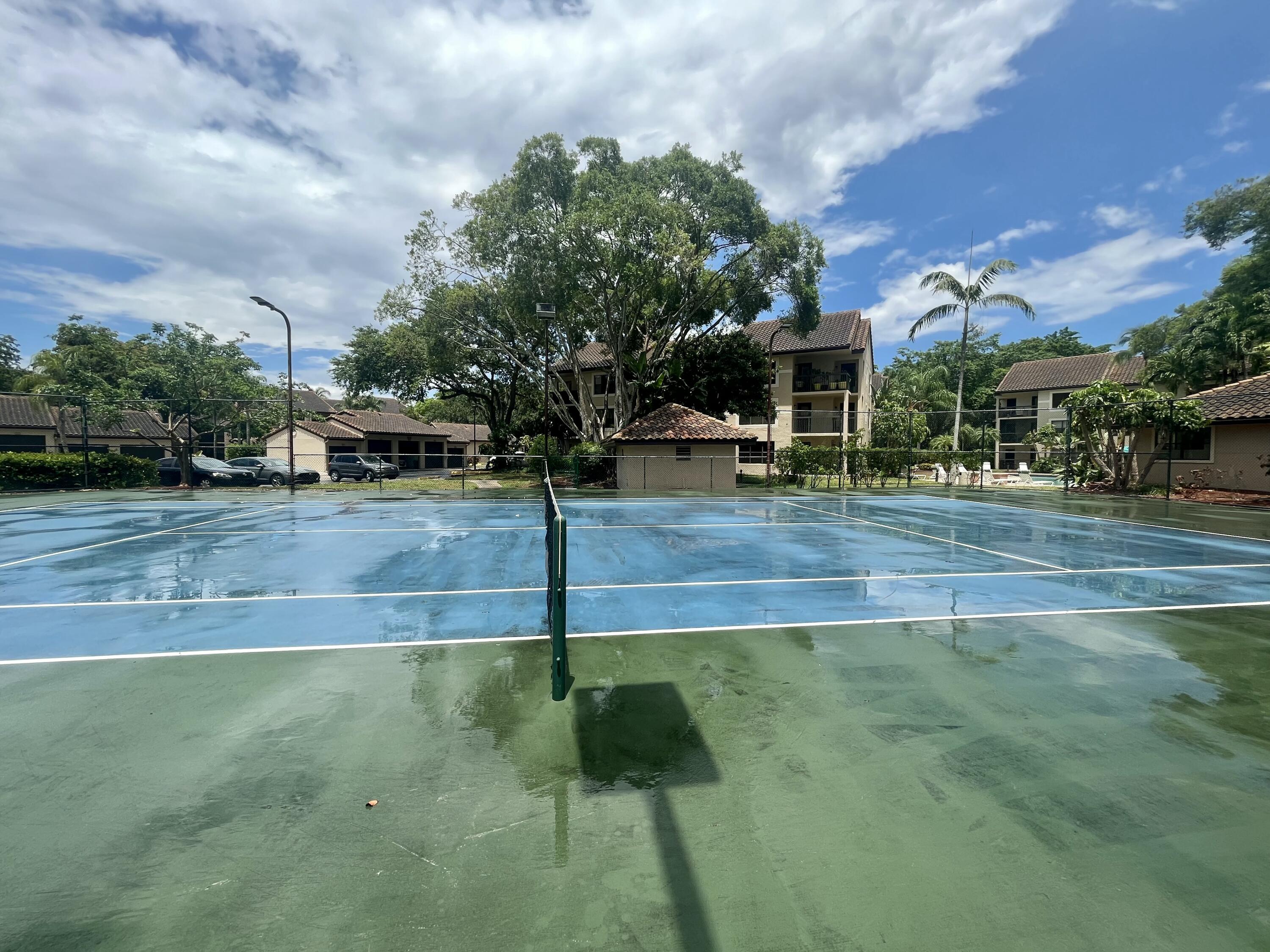 4341 West McNab Road, Unit 22 Pompano Beach, FL 33069 - Photo 26 of 27 Association Tennis Court