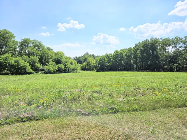 $349,000 | 19-28 Hidden Valley Drive, Lanark, IL 61046