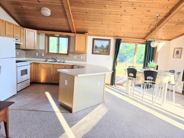 $349,000 | 19-28 Hidden Valley Drive, Lanark, IL 61046