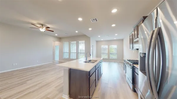 $2,500 | 6335 Spartan Drive, College Station, TX 77845