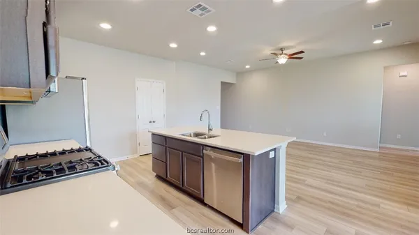 $2,500 | 6335 Spartan Drive, College Station, TX 77845