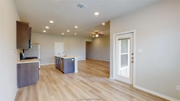 $2,500 | 6335 Spartan Drive, College Station, TX 77845