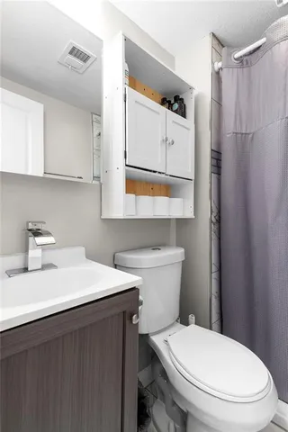 $120,000 | 1120 Splitlog Avenue, Kansas City, KS 66102