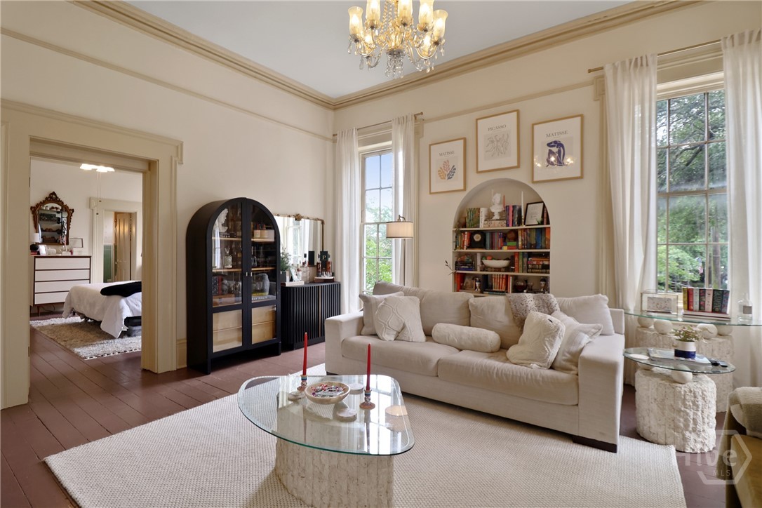 24 East Jones Street Savannah, GA 31401 - Photo 14 of 48