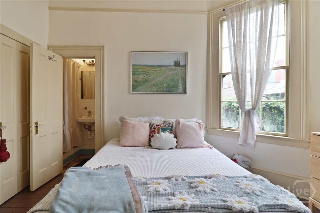 24 East Jones Street Savannah, GA 31401 - Photo 26 of 48