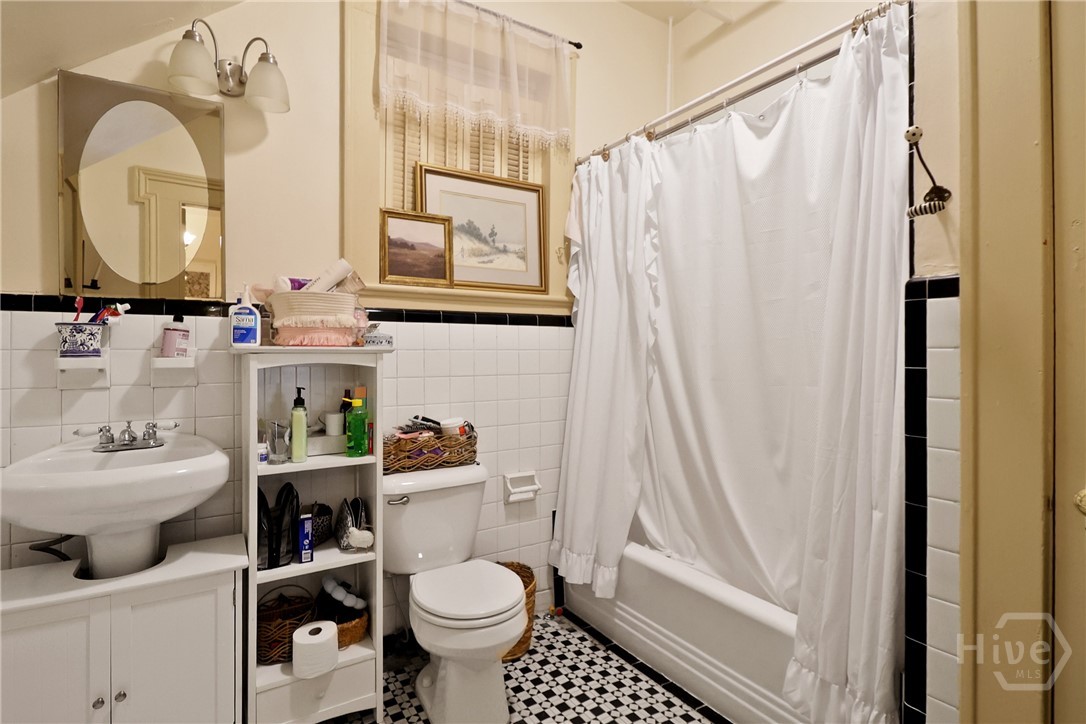 24 East Jones Street Savannah, GA 31401 - Photo 39 of 48