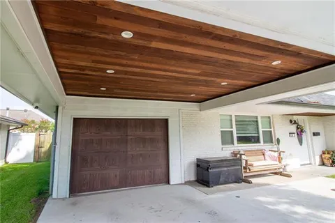 $315,000 | 636 Pine Street, Norco, LA 70079