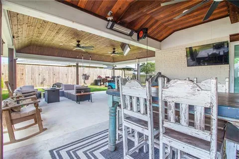 $315,000 | 636 Pine Street, Norco, LA 70079