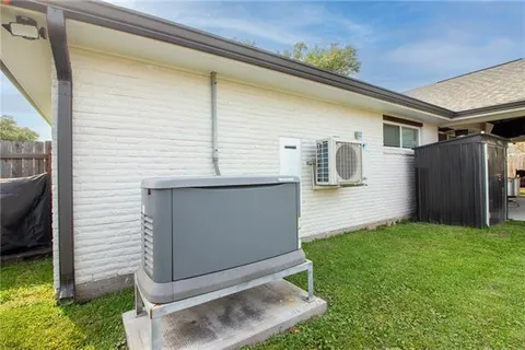 $315,000 | 636 Pine Street, Norco, LA 70079