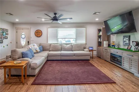 $315,000 | 636 Pine Street, Norco, LA 70079