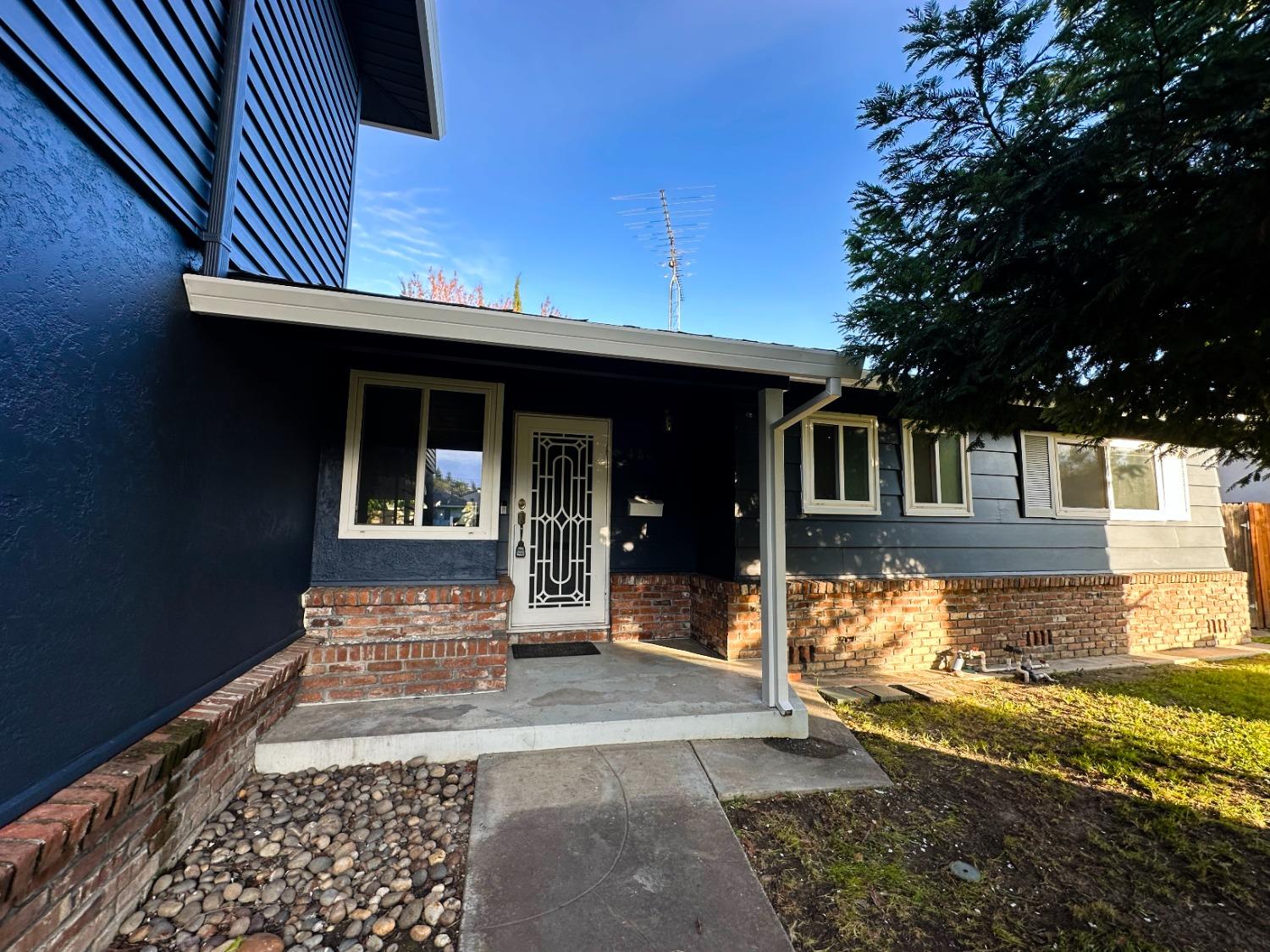 4801 Da Rosa Drive Sacramento, CA 95822 - Photo 1 of 1