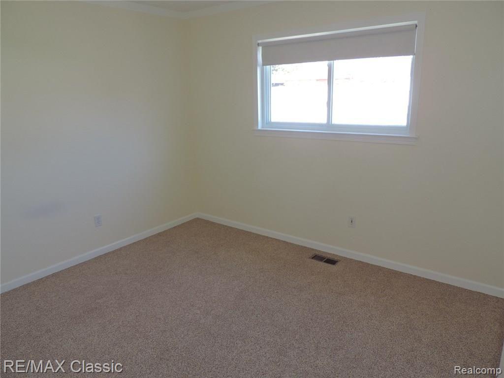 5894 Wedgewood Road Canton, MI 48187 - Photo 15 of 25
