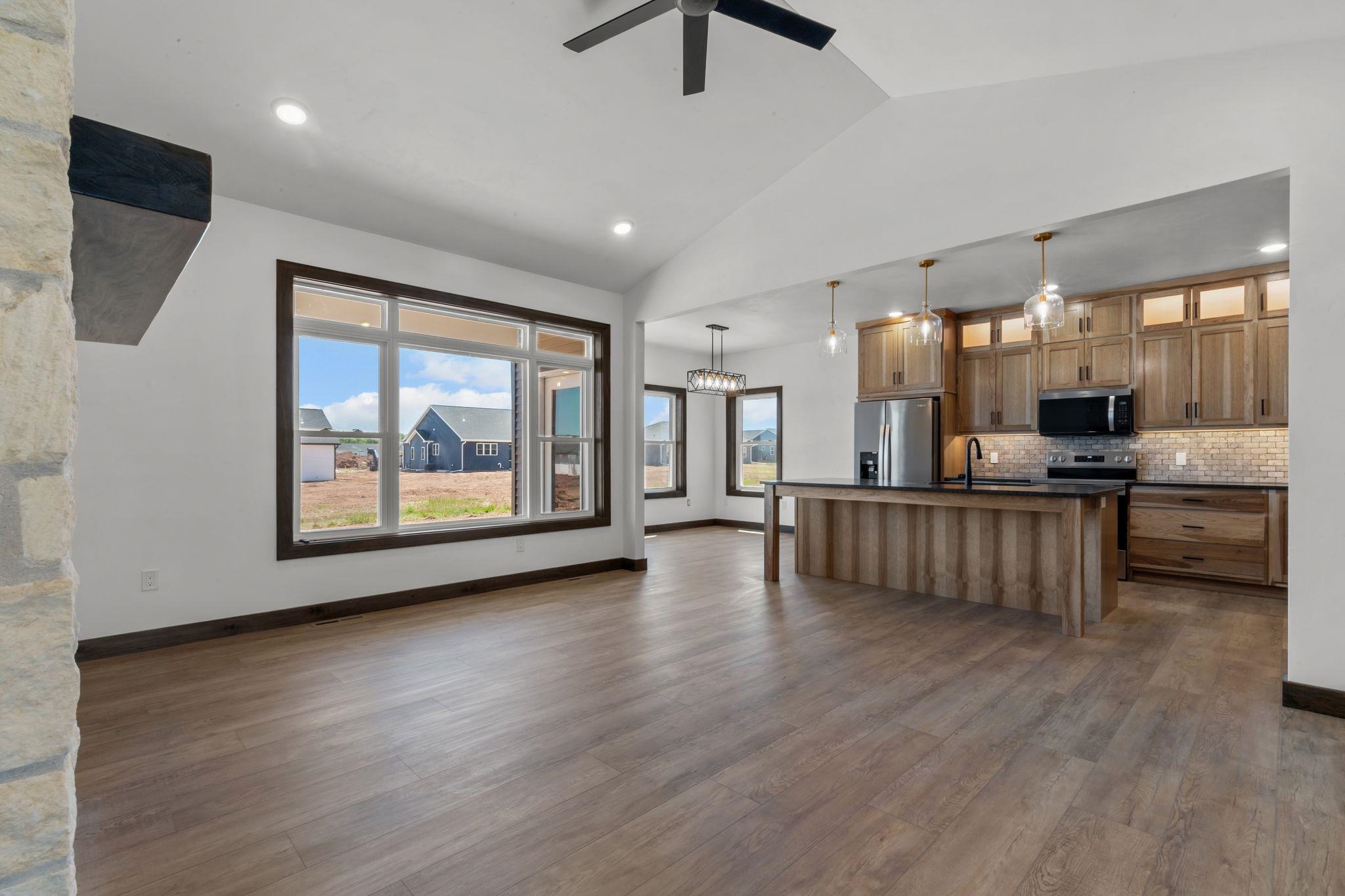N9266 West Homestead Drive Appleton, WI 54915 - Photo 9 of 29