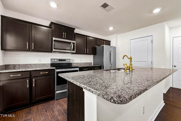 $320,000 | 5041 Cottonseed Way, Morristown, TN 37813