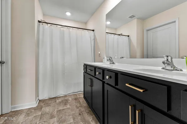 $320,000 | 5041 Cottonseed Way, Morristown, TN 37813
