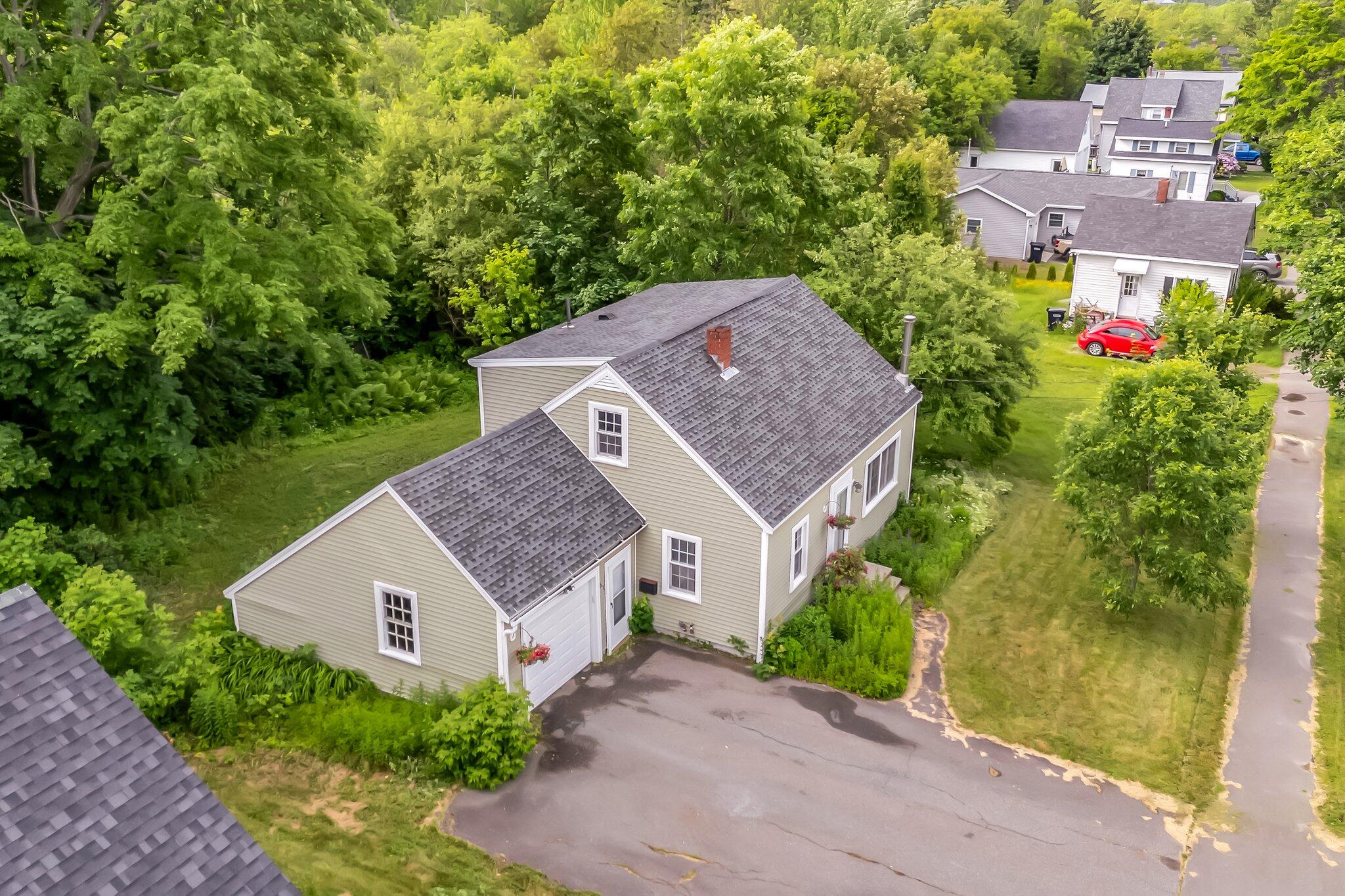 61 18th Street Bangor, ME 04401 - Photo 3 of 23 2-web-or-mls-61-18th-st