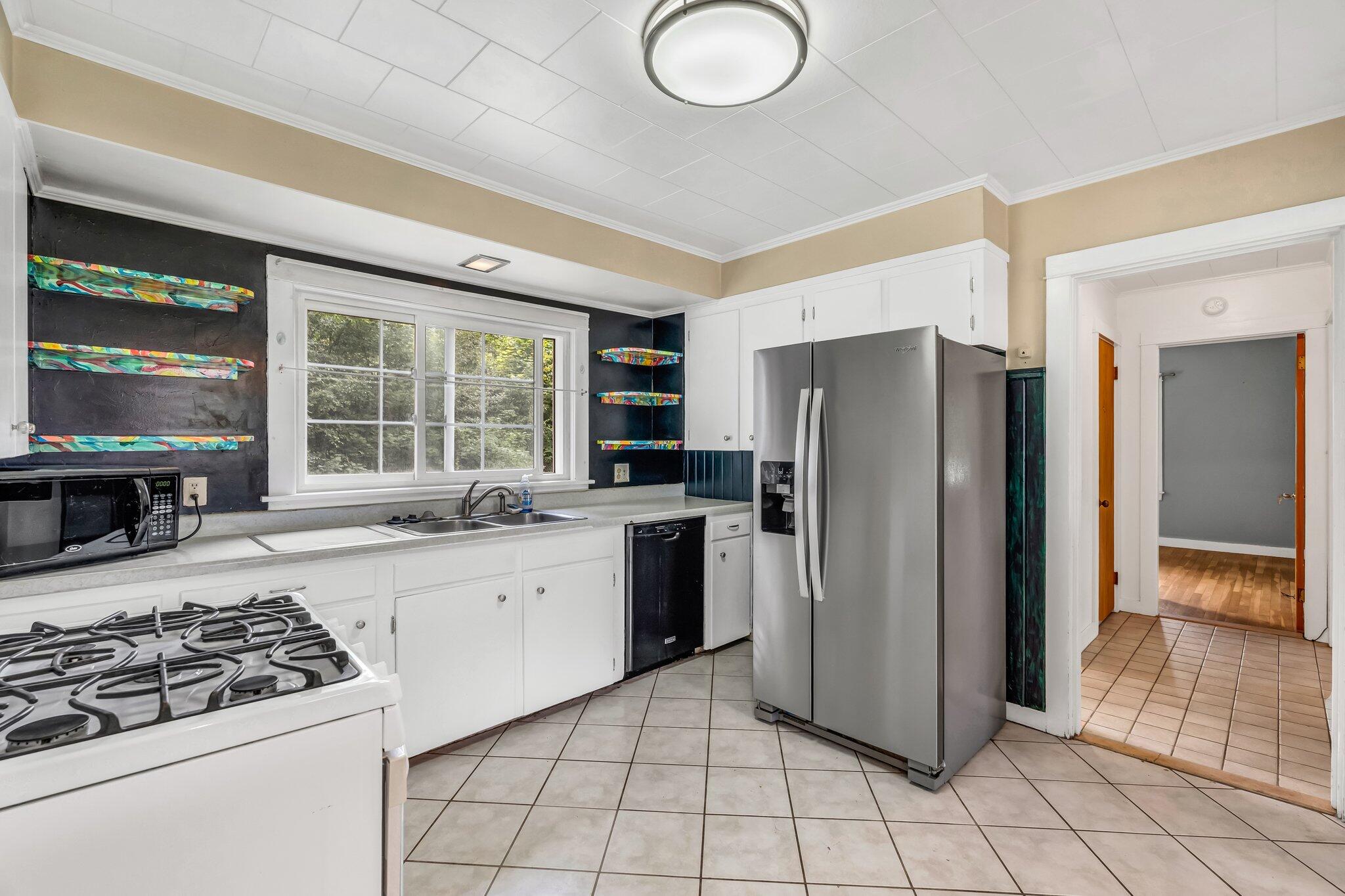 61 18th Street Bangor, ME 04401 - Photo 9 of 23 8-web-or-mls-61-18th-st