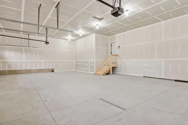 $1,200,000 | 18022 Urbank Street Northeast, Ham Lake, MN 55304