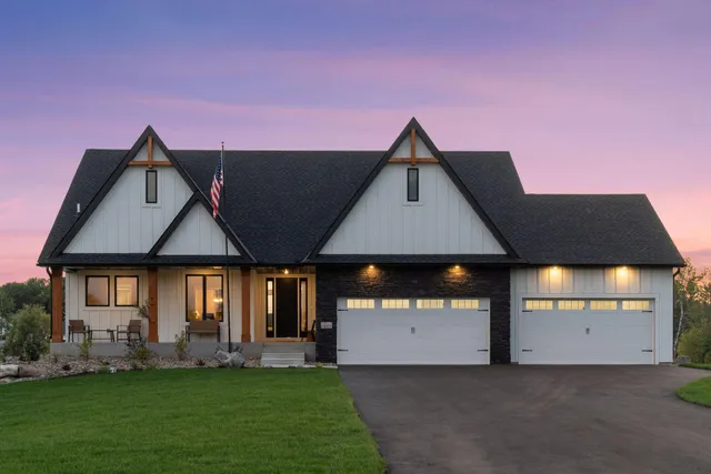 $1,200,000 | 18022 Urbank Street Northeast, Ham Lake, MN 55304