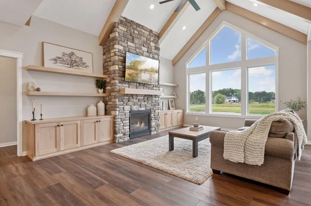 $1,200,000 | 18022 Urbank Street Northeast, Ham Lake, MN 55304