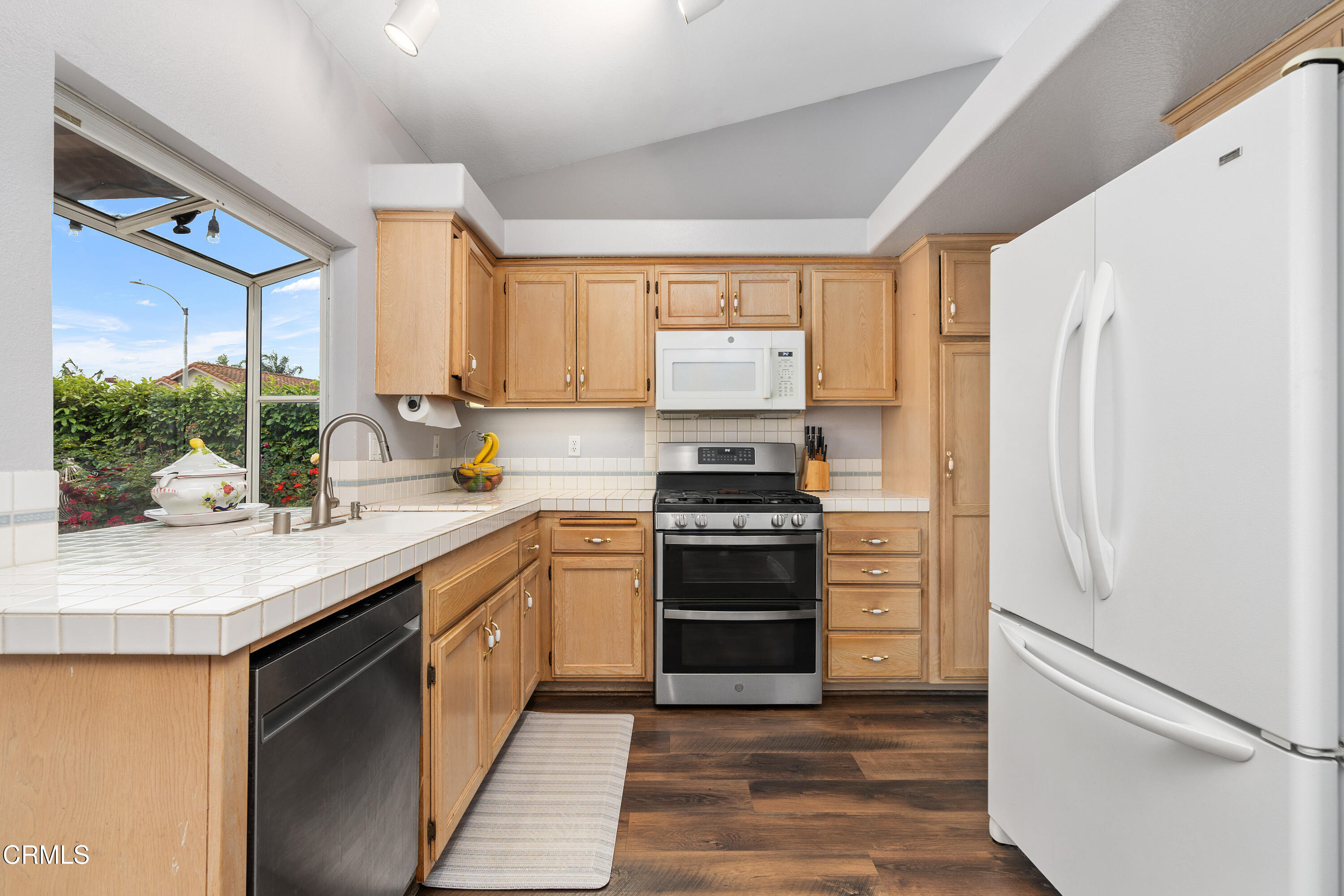 1144 Oriole Circle Fillmore, CA 93015 - Photo 9 of 19 14_11764136_179690_179690-EI-114