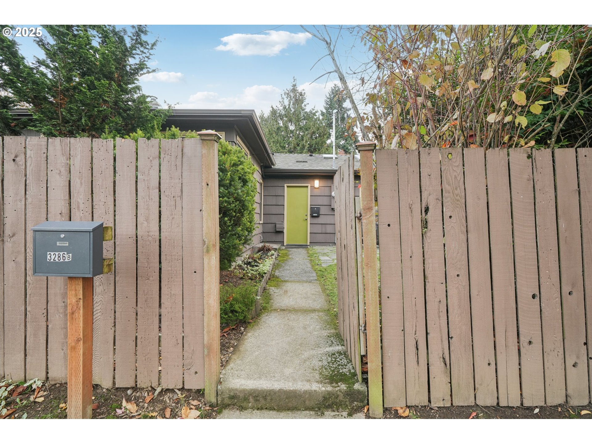 3286 Northeast Holman Street Portland, OR 97211 - Photo 24 of 47