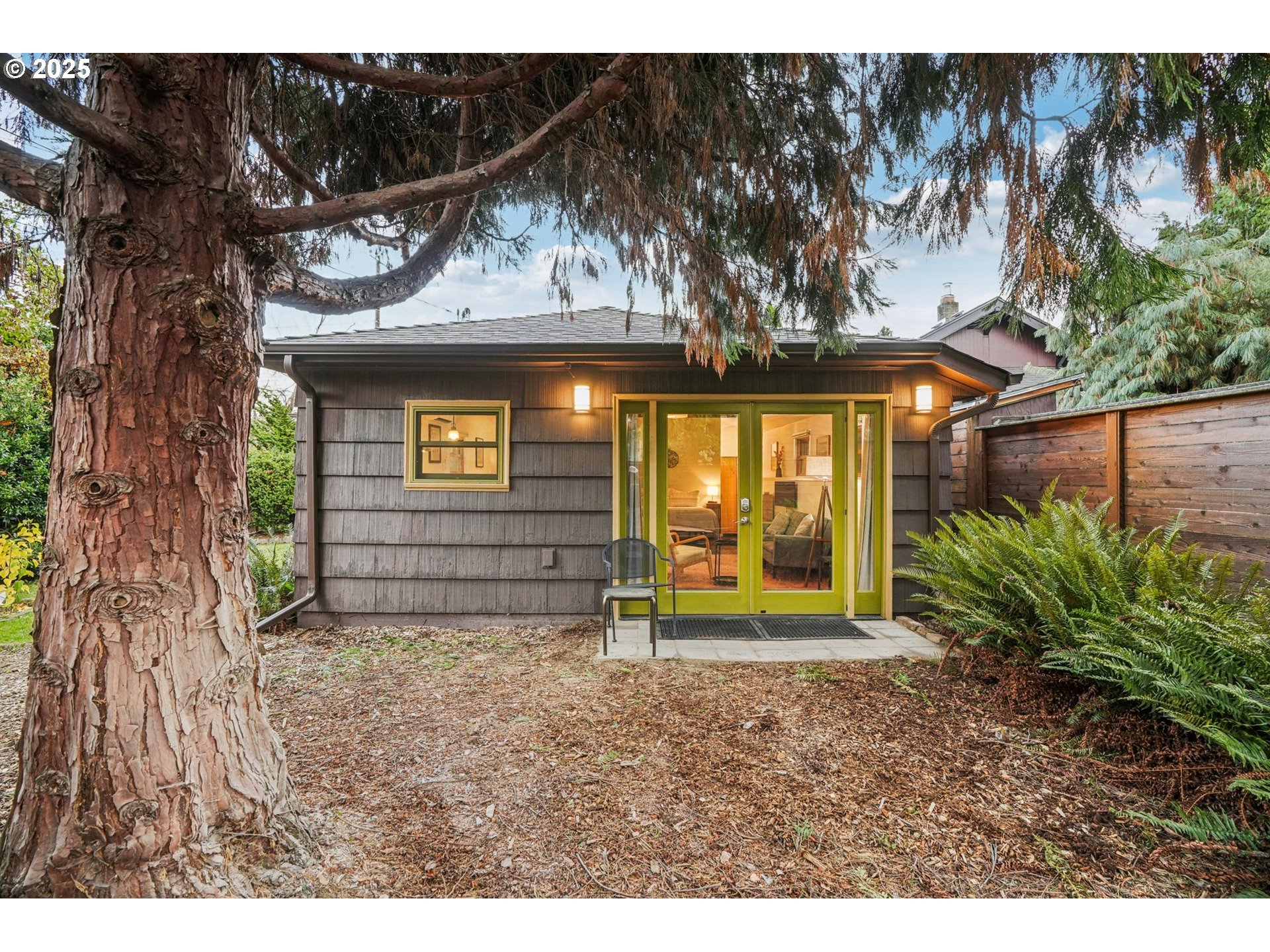 3286 Northeast Holman Street Portland, OR 97211 - Photo 26 of 47