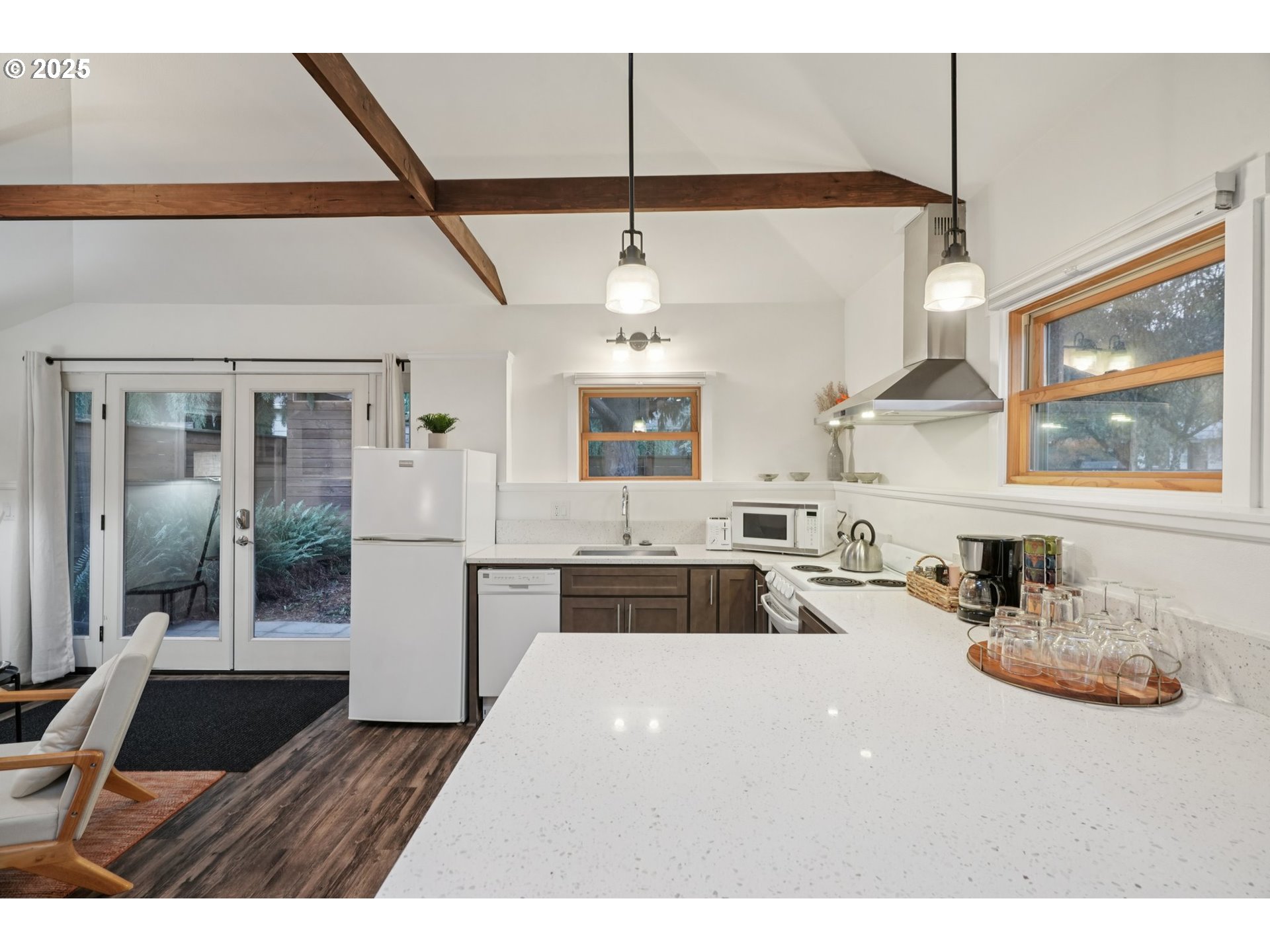 3286 Northeast Holman Street Portland, OR 97211 - Photo 35 of 47