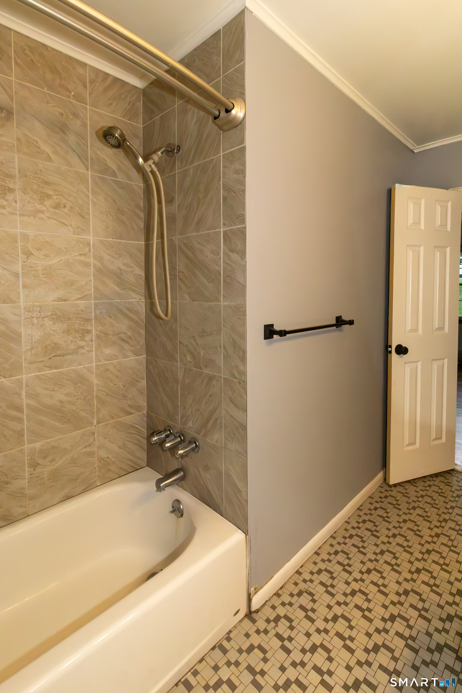 23 Great Neck Road Trumbull, CT 06611 - Photo 26 of 37