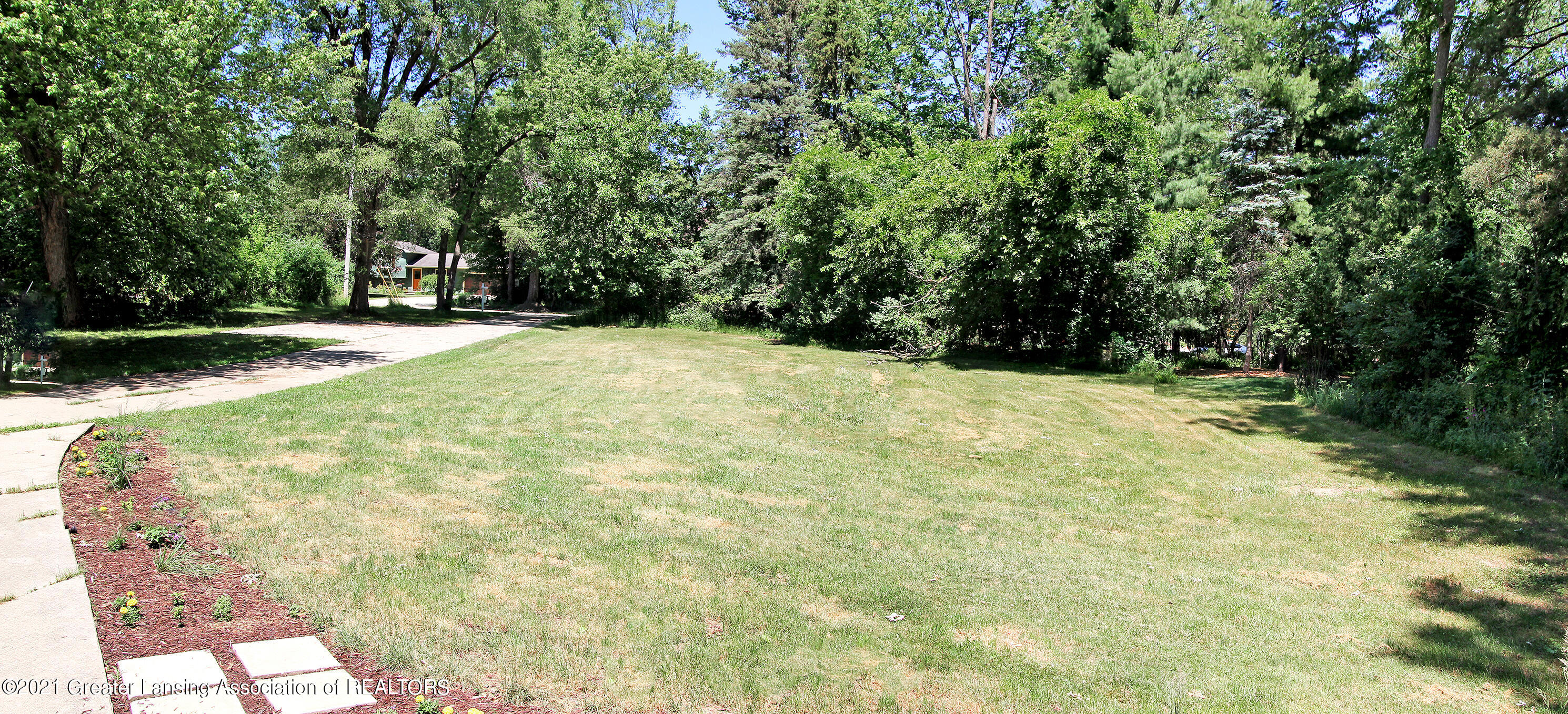 2017 Raby Road Haslett, MI 48840 - Photo 48 of 48 Frontyard