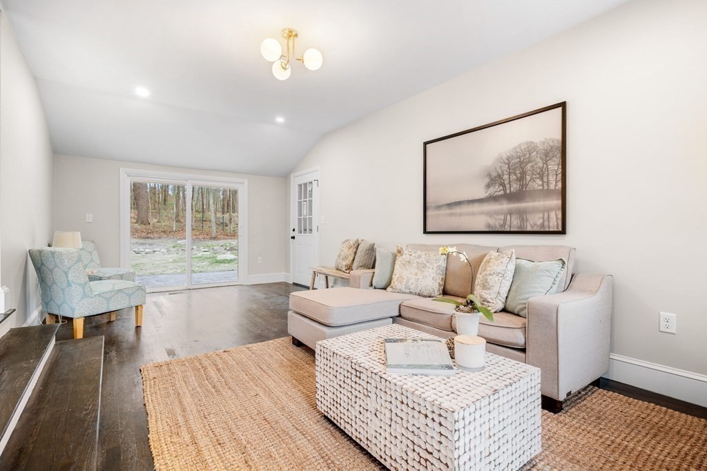 4 Priscilla Road Hopkinton, MA 01748 - Photo 6 of 20 Gallery Image 6