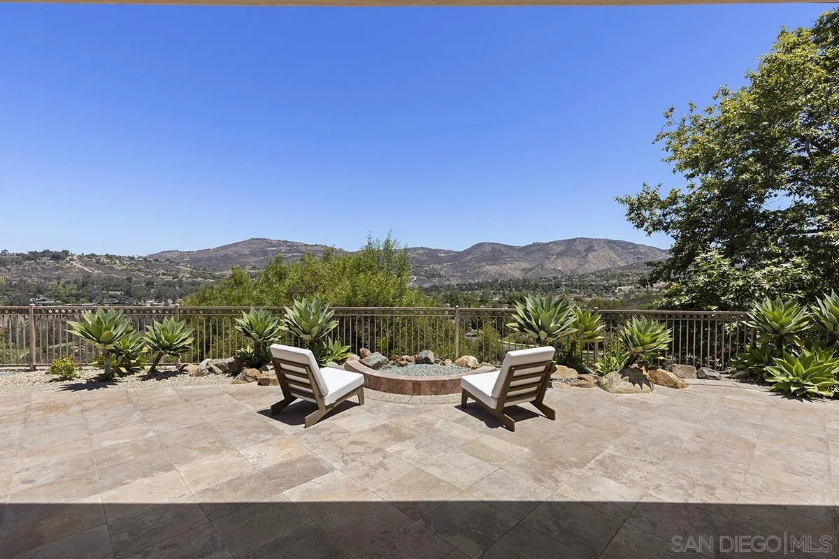 16647 Riding High Way San Diego, CA 92127 - Photo 11 of 72