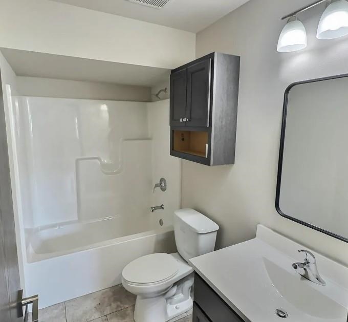 102 Langdon Cambria, WI 53923 - Photo 4 of 6
