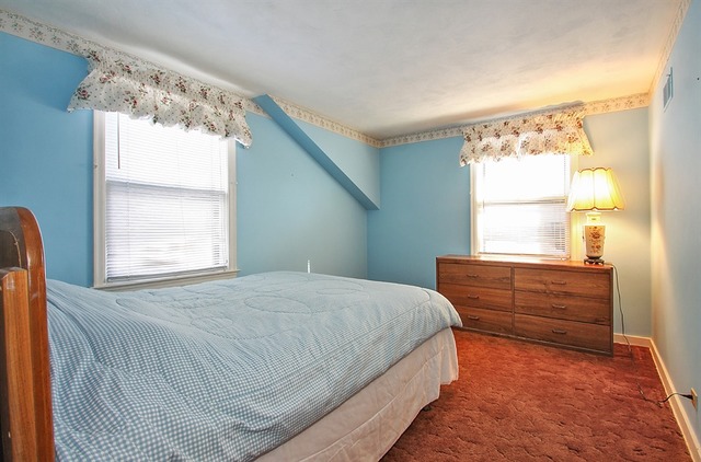 669 East Golf Road Des Plaines, IL 60016 - Photo 8 of 15